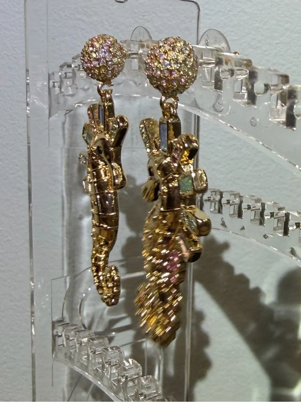 NWOT Gold Tone Seahorse Drop Chandelier Pierced Earrings with Pastel Crystals